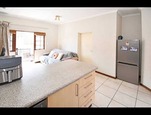 1 BEDROOM APARTMENT TO LET IN PAULSHOF
